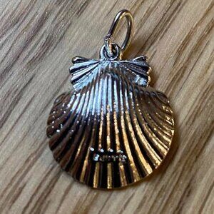 Vintage Shell Bracelet Charm